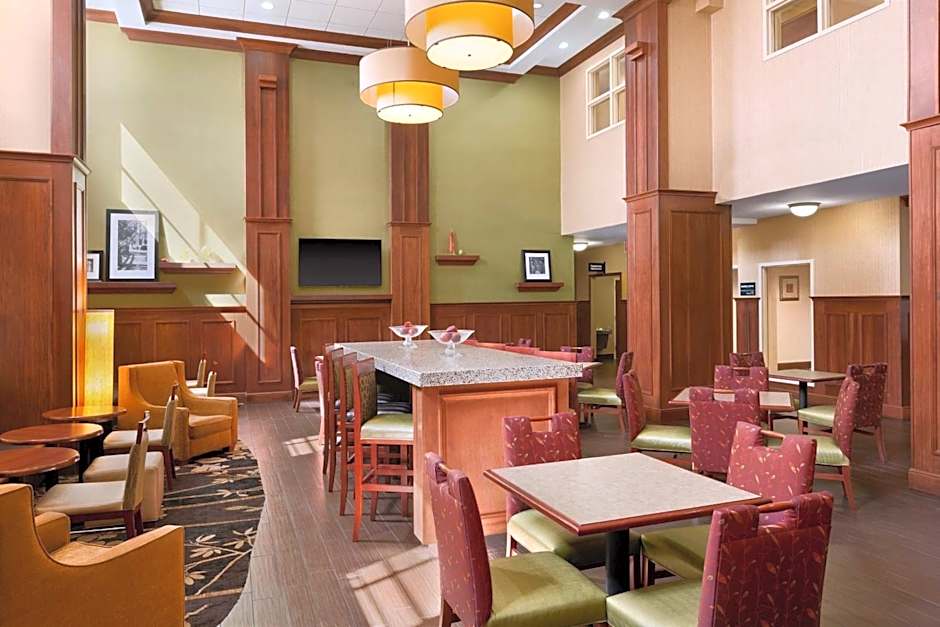 Hampton Inn By Hilton & Suites Williamsburg Historic District Va