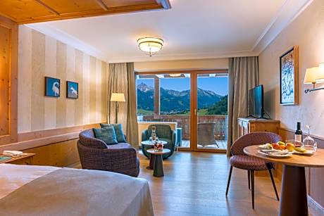 Double Room with Mountain View