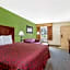 Days Inn & Suites by Wyndham Wichita