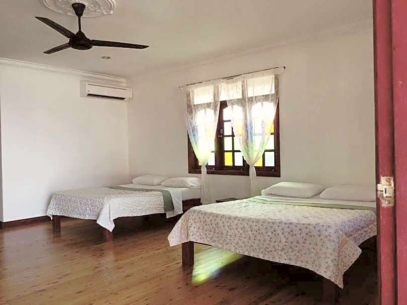 Photo 1 of 3 of Deluxe 1 Double Bed or 2 Beds, Ocean View