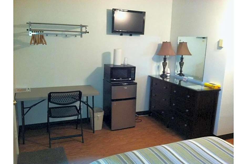 Cadiz Motel by OYO on route 250
