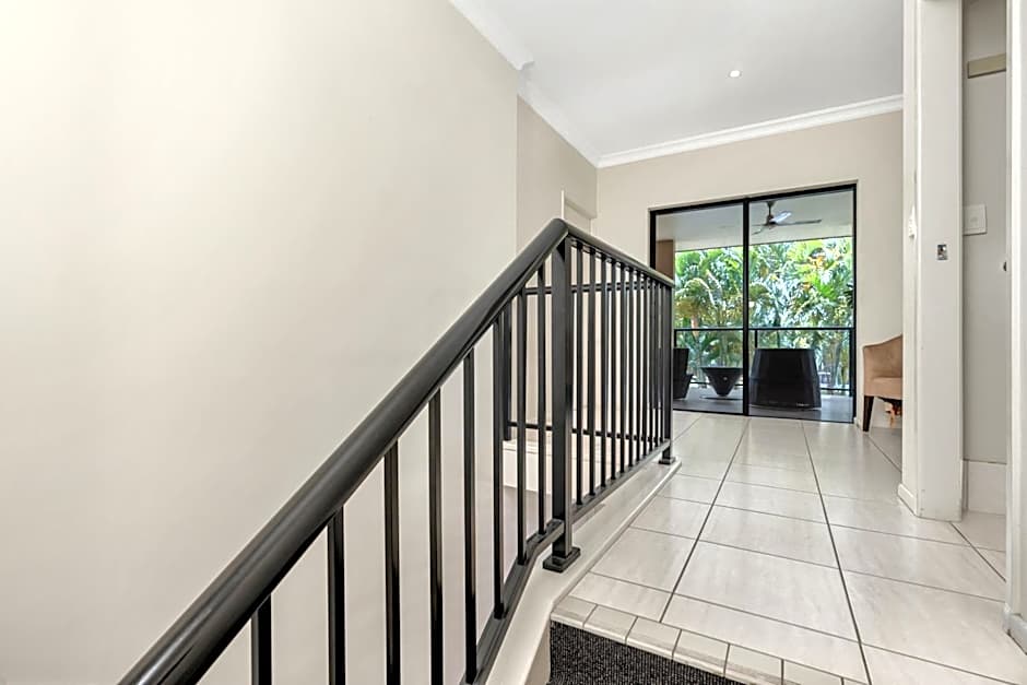 Western Gateway Motel and Apartments