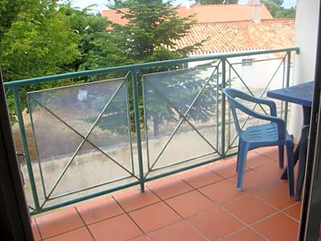 Comfort Twin Room with Street View