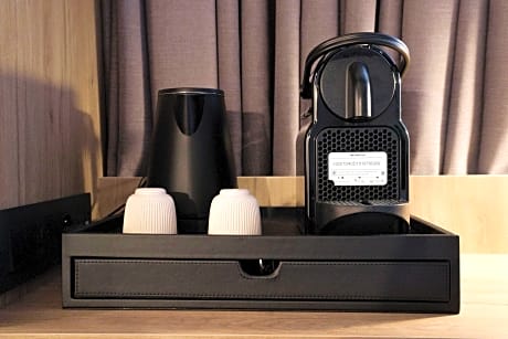 Superior Room - 1 King Bed