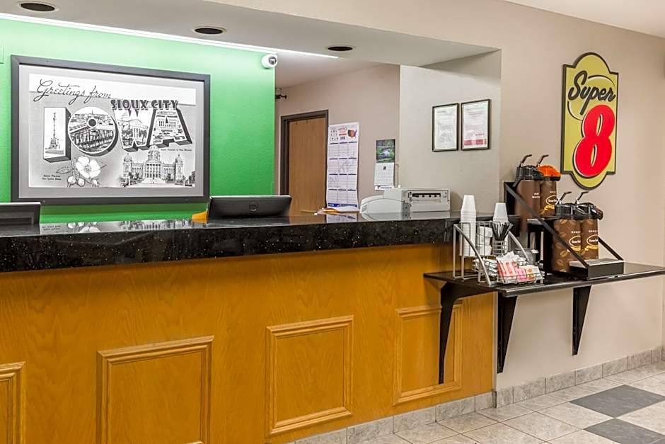 Super 8 by Wyndham Sioux City South