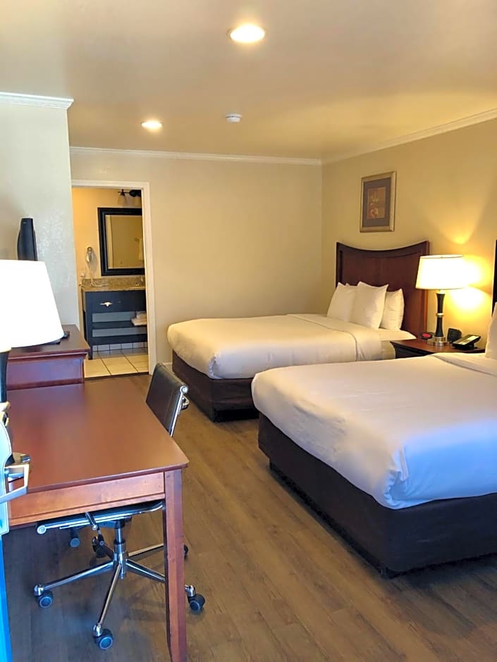 Blu Pacific Hotel