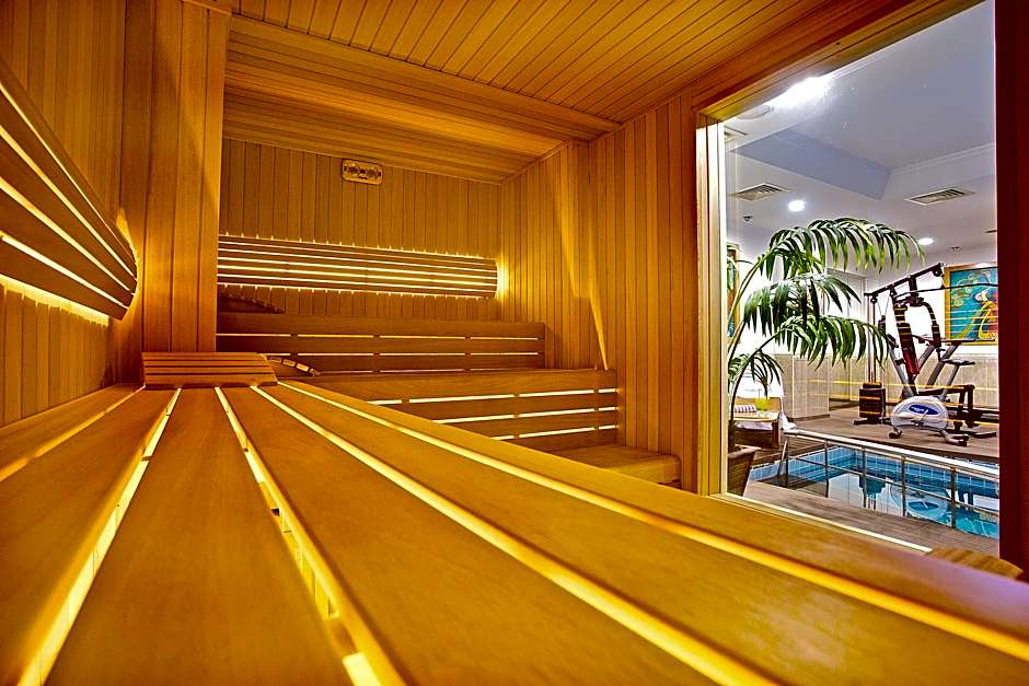 Grand Hilarium Hotel