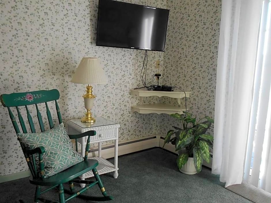 West Ridge Bed and Breakfast, LLC