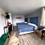 Aircrest Motel