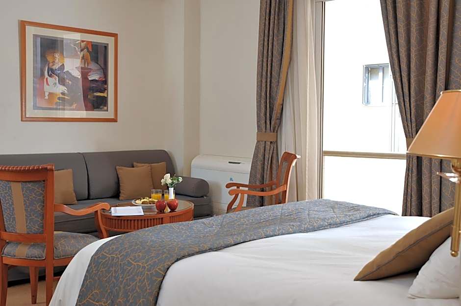 Athens Atrium Hotel & Jacuzzi Suites