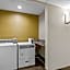 Comfort Inn & Suites Greenwood near University