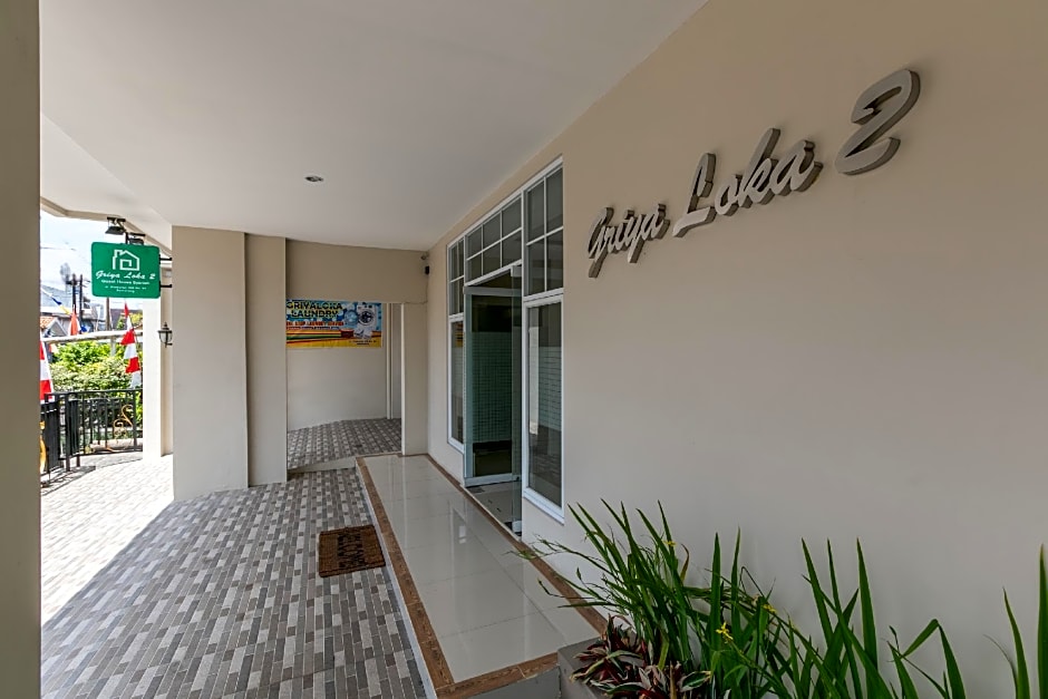 Capital O 3930 Griya Loka Syariah