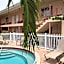 Carlton House Motel and Suites