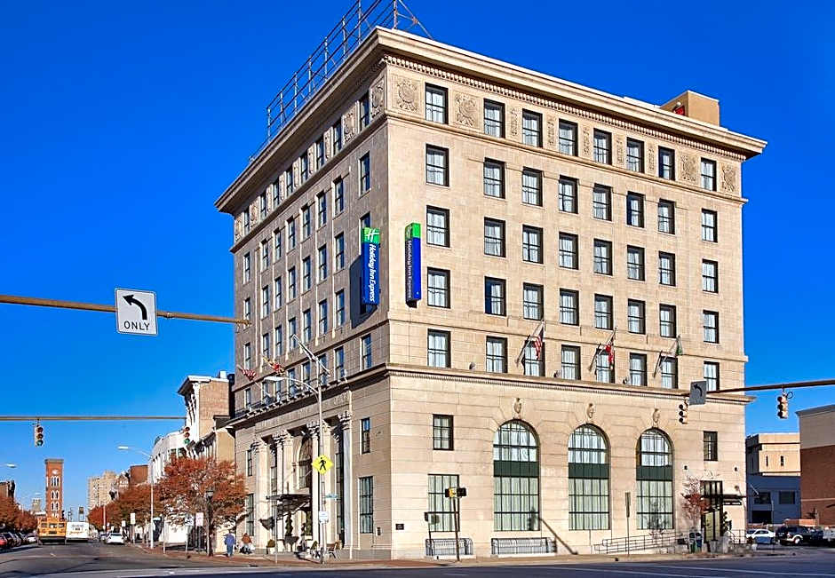 Holiday Inn Express Baltimore Downtown – Baltimore, MD