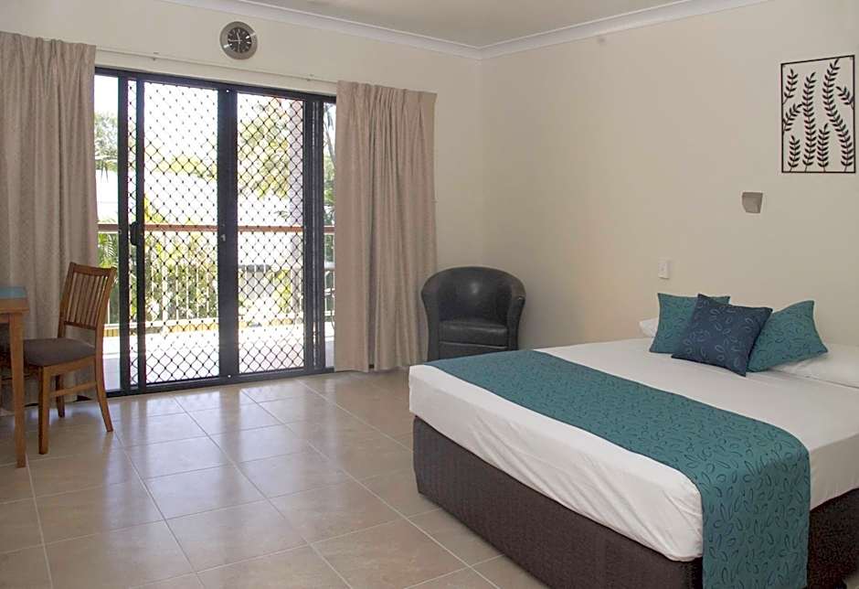 Sky View Units Bowen