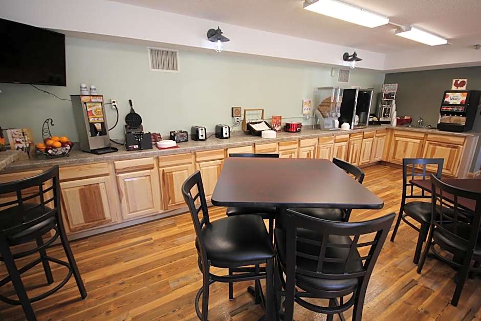 Blackstone Lodge and Suites