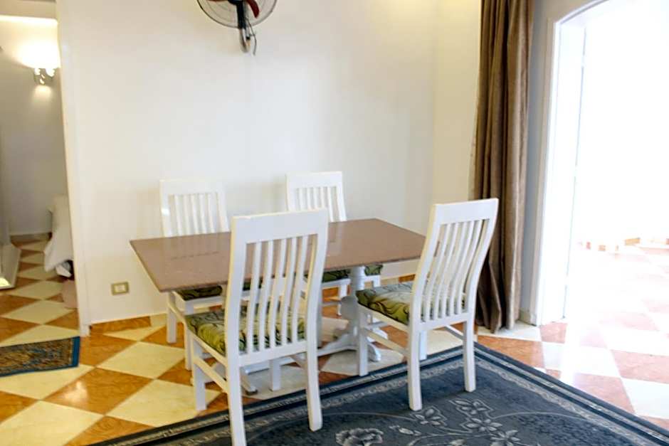 Mama Africa Apts & Studios