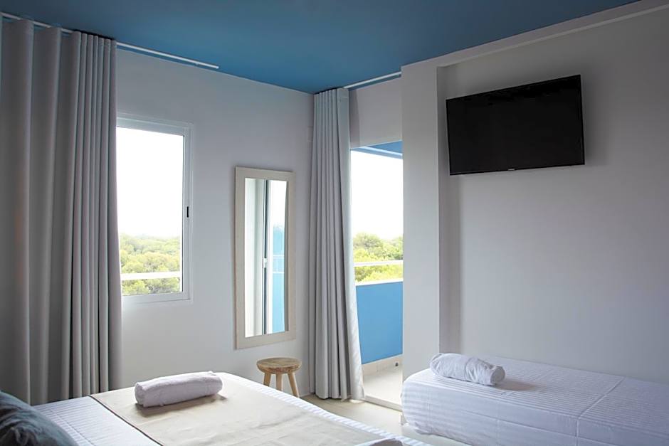 You & Co. Saler Beach boutique