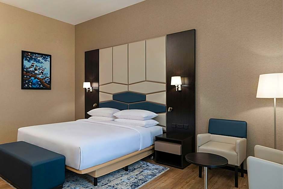 Four Points by Sheraton Production City, Dubai