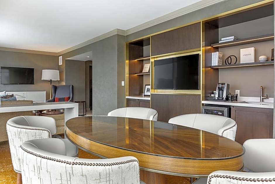 Omni Louisville Hotel