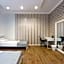 ROYAL ROOMS***