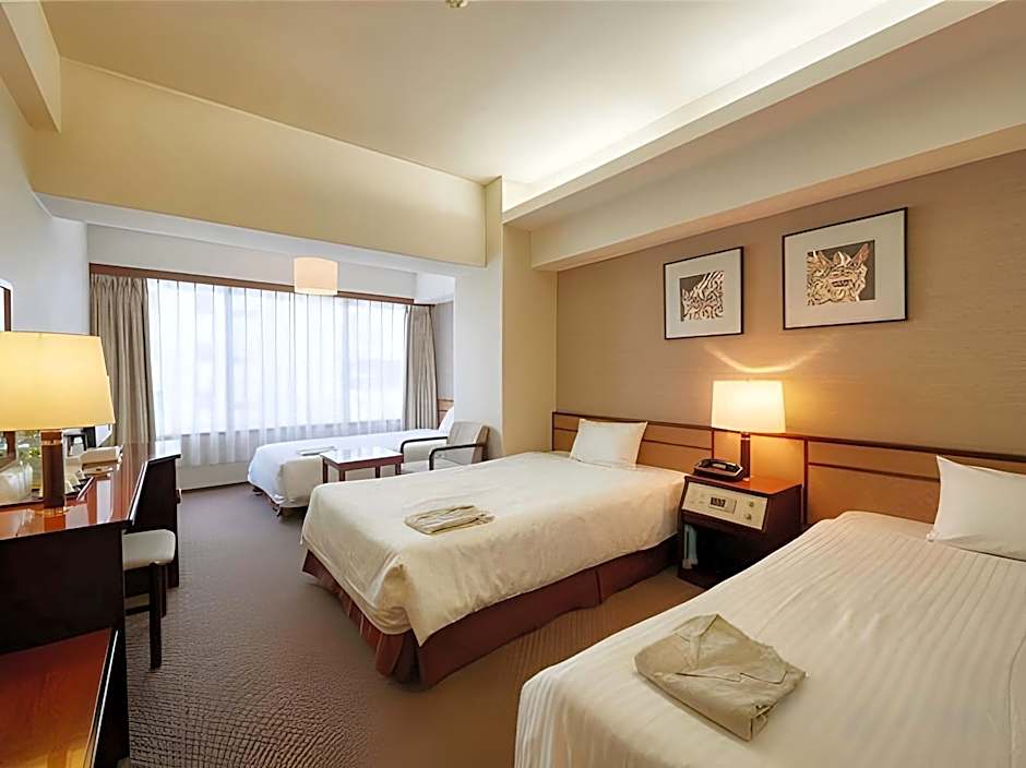 Ryukyu Sun Royal Hotel