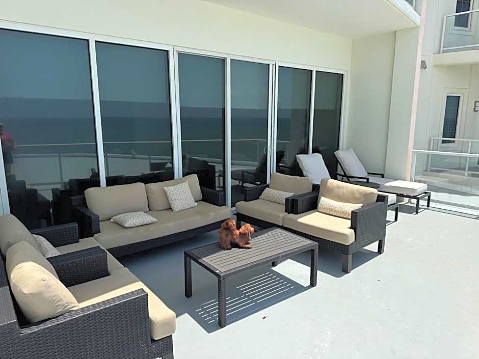 Diamond Beach Penthouse 5PH3