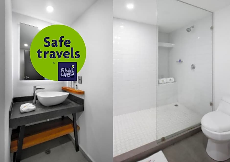 Hotel MX aeropuerto CDMX Trademark Collection by Wyndham