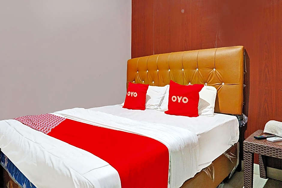 OYO 92556 Jkk Sweet Room