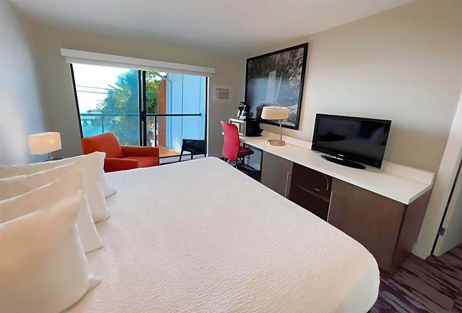 The Oceanside, a Coast Hotel