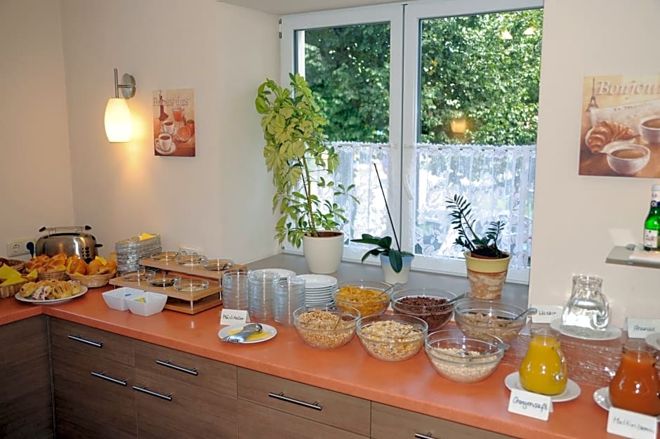 Hotel Post - regionales großes Frühstücksbuffet - auch GF & LF