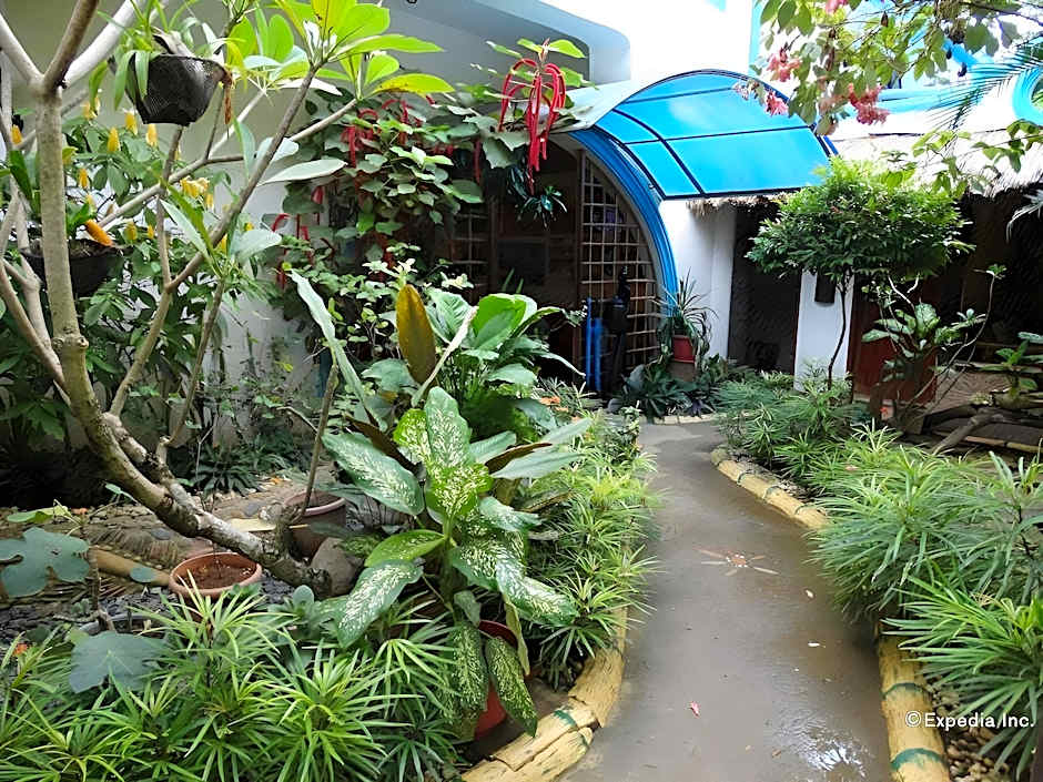 Floral Villarosa Hotel