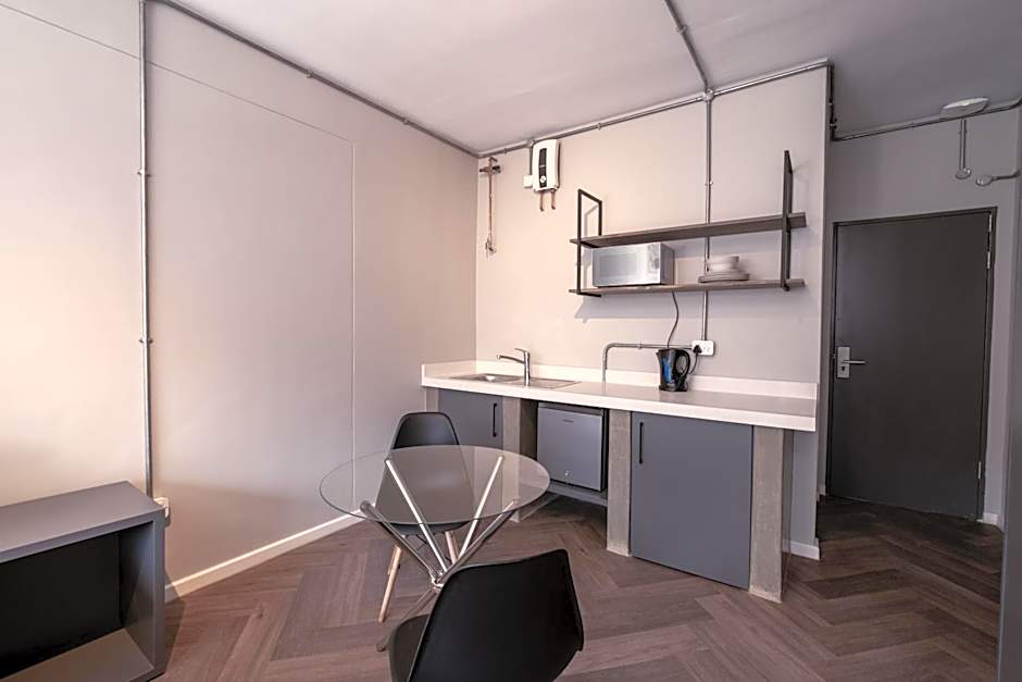 Inn & Out Plus Rosebank