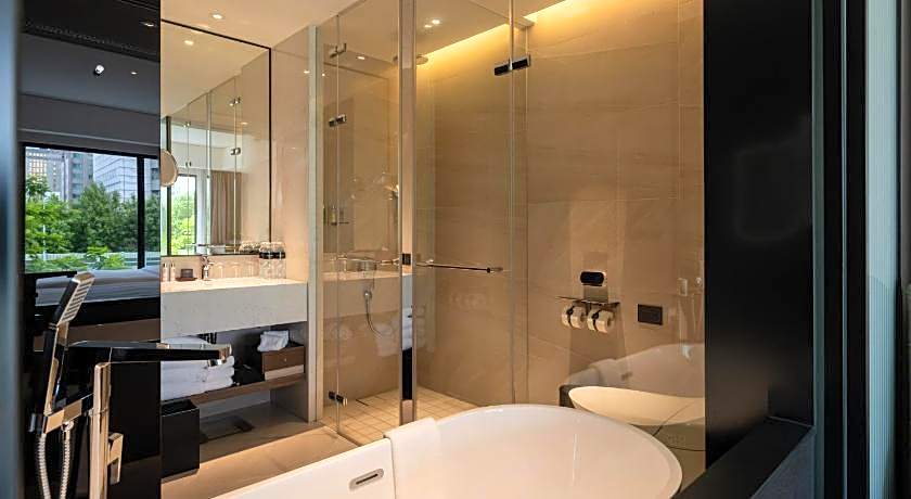 Hotel MvsaMichelin 2 Starred Molino de Urdániz