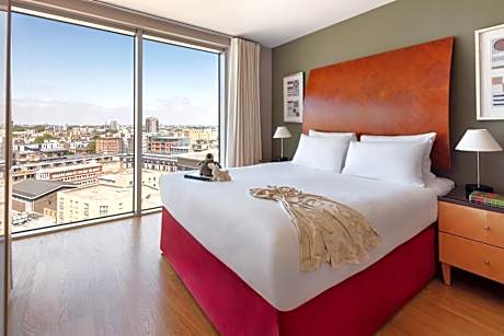 Two-bedroom penthouse with sofa bed