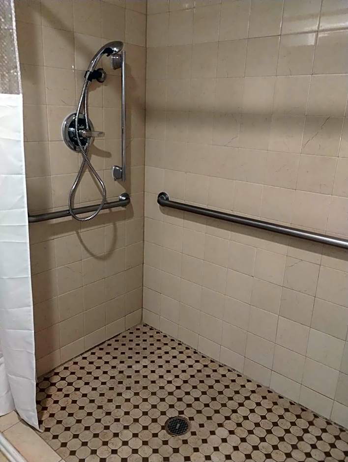Quality Inn & Suites Wilsonville