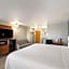 Pacific Coast Roadhouse Hotel