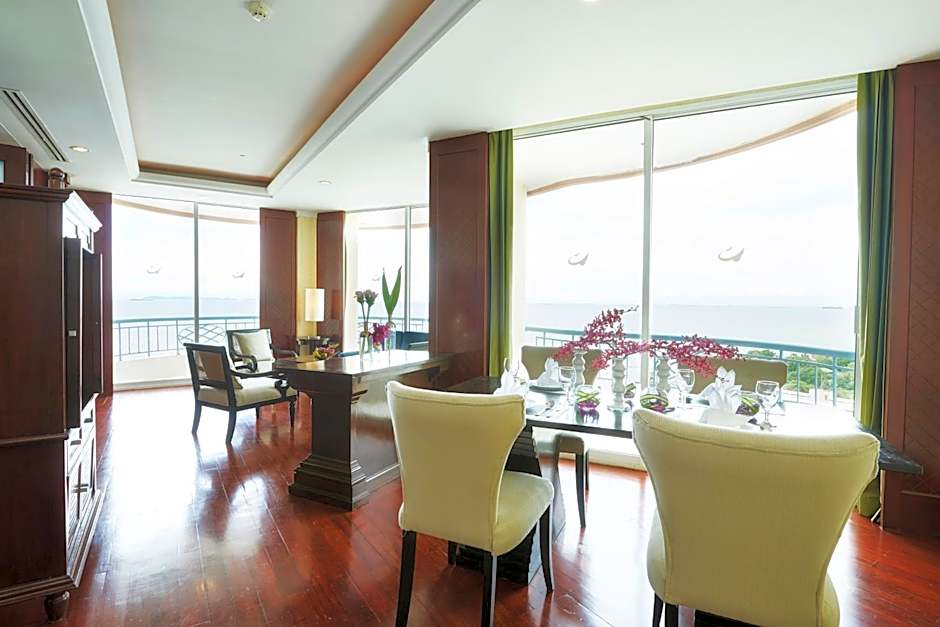 Photo 1 of 4 of Royal Suite