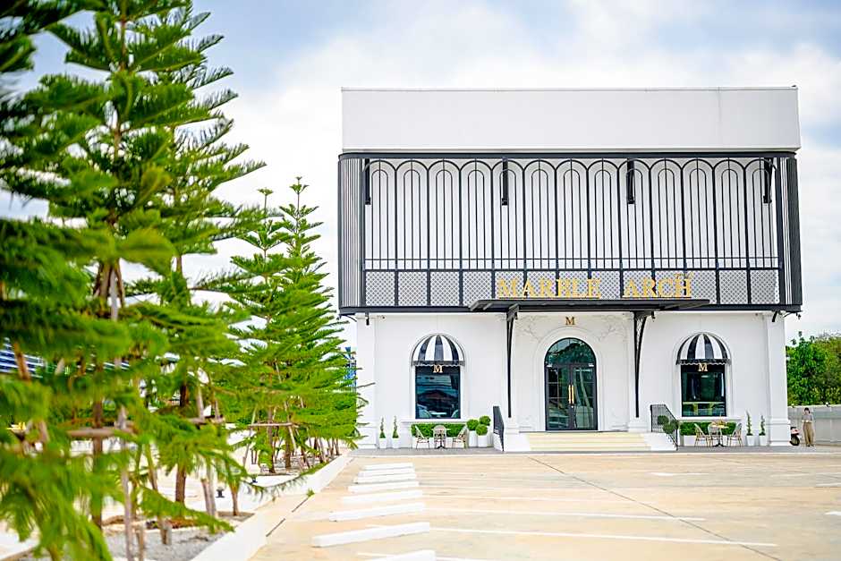 Marble Arch De Loei Hotel