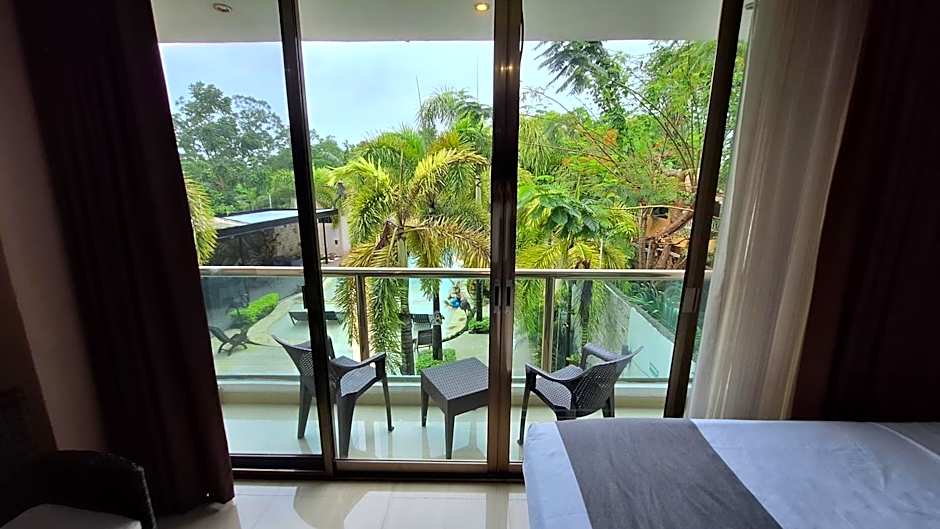 Hotel & Suites Country Valladolid