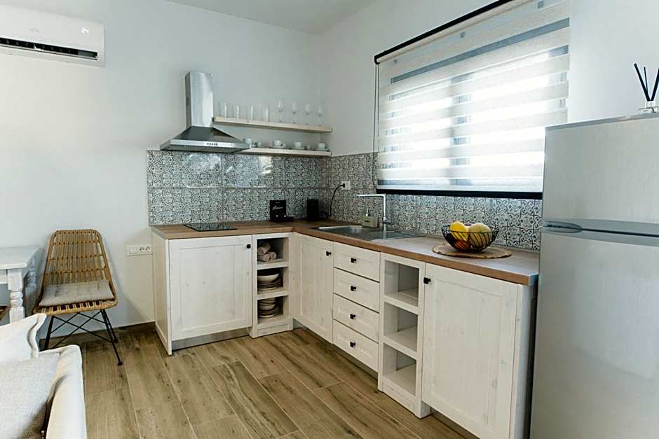 Aesthisis Sensational Accommodation