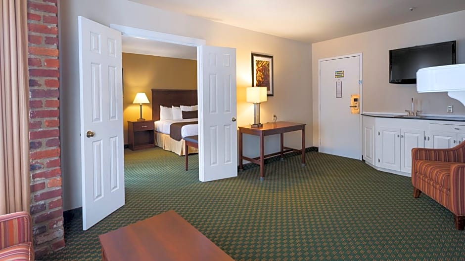 Best Western PLUS Governor's Inn Richmond