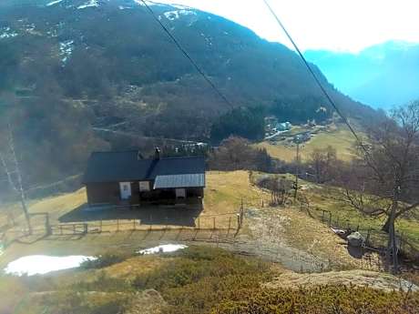 Four-Bedroom Cottage