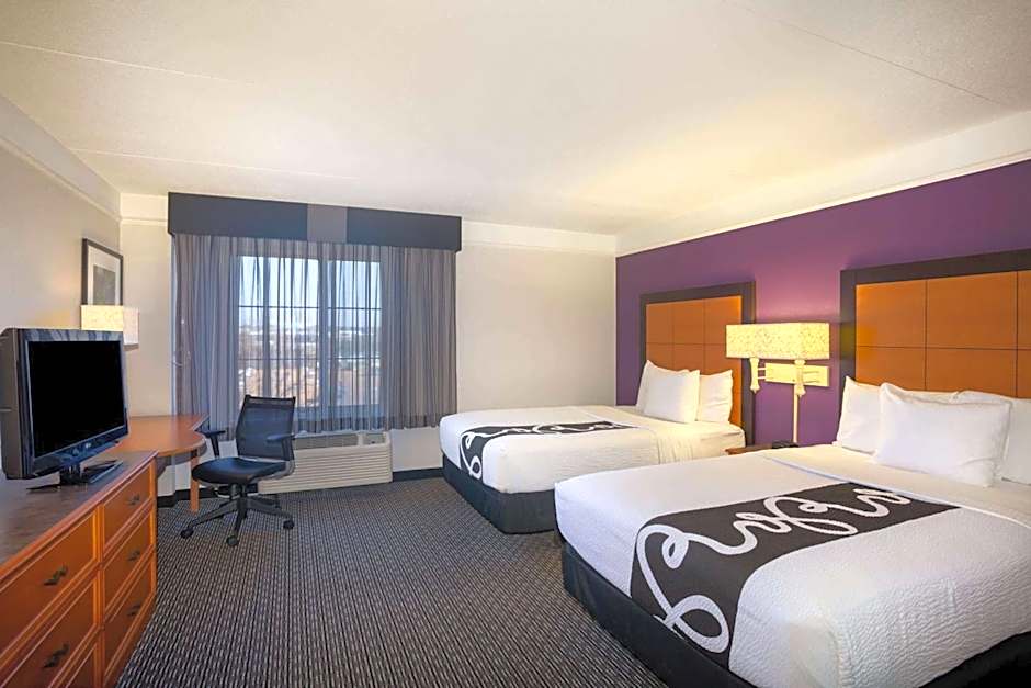 La Quinta Inn & Suites by Wyndham Westport
