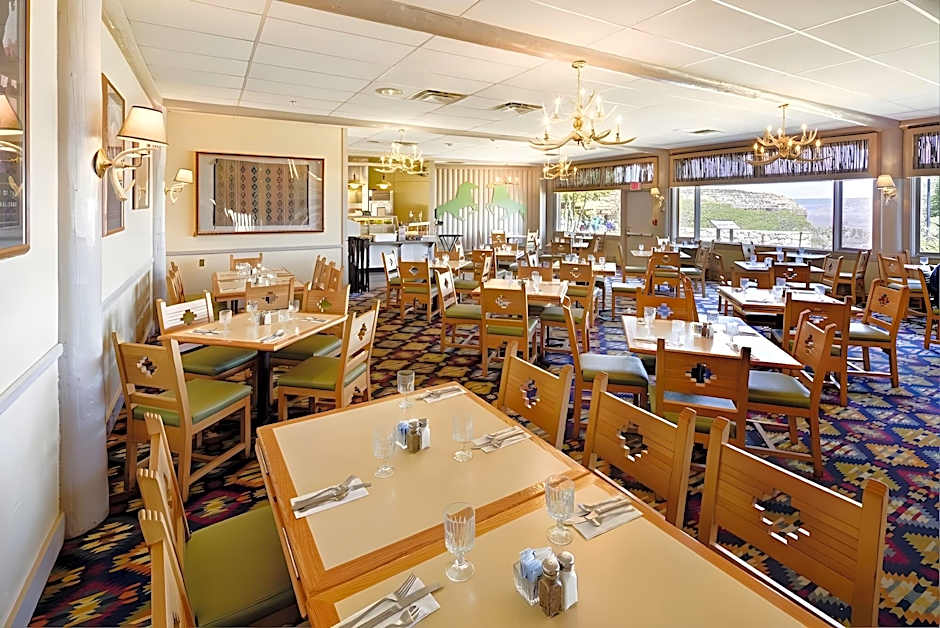 Bright Angel Lodge – Inside the Park