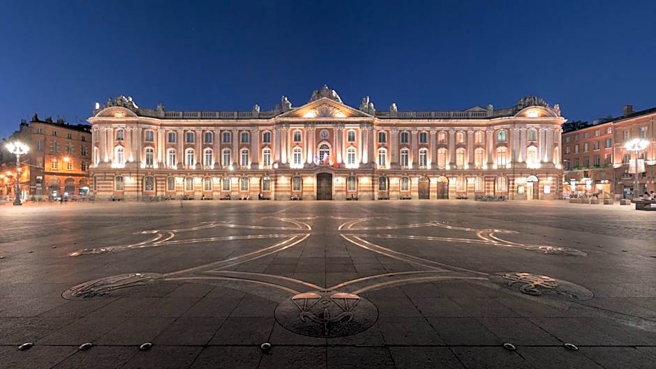 Holiday Inn Express Toulouse Airport By IHG