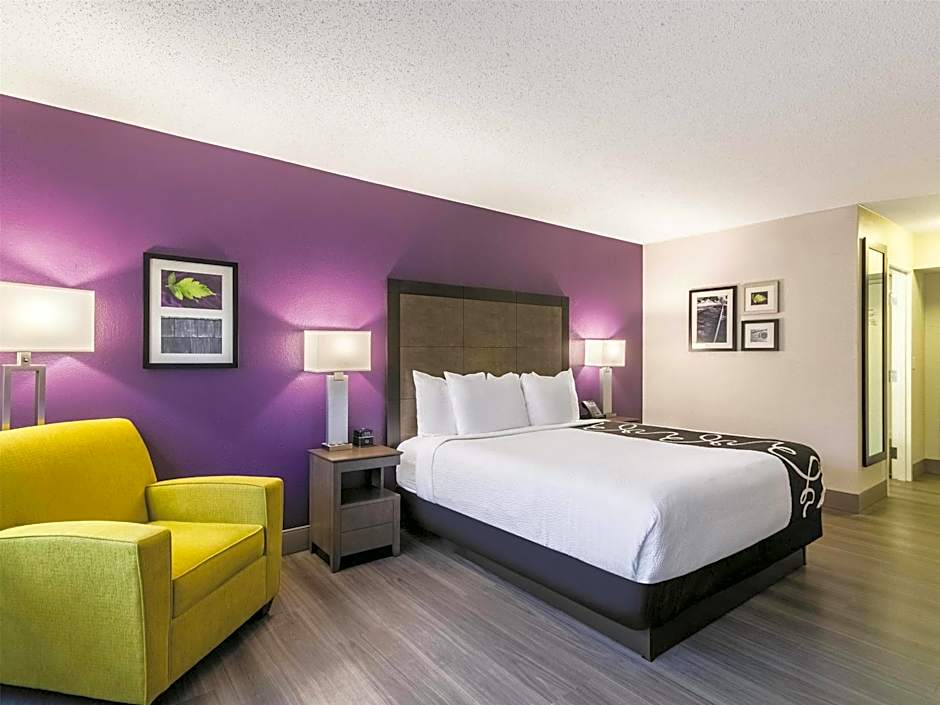 La Quinta Inn & Suites by Wyndham Virginia Beach