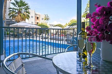 Superior room pool view