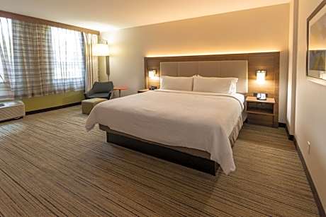1 King Bed Standard