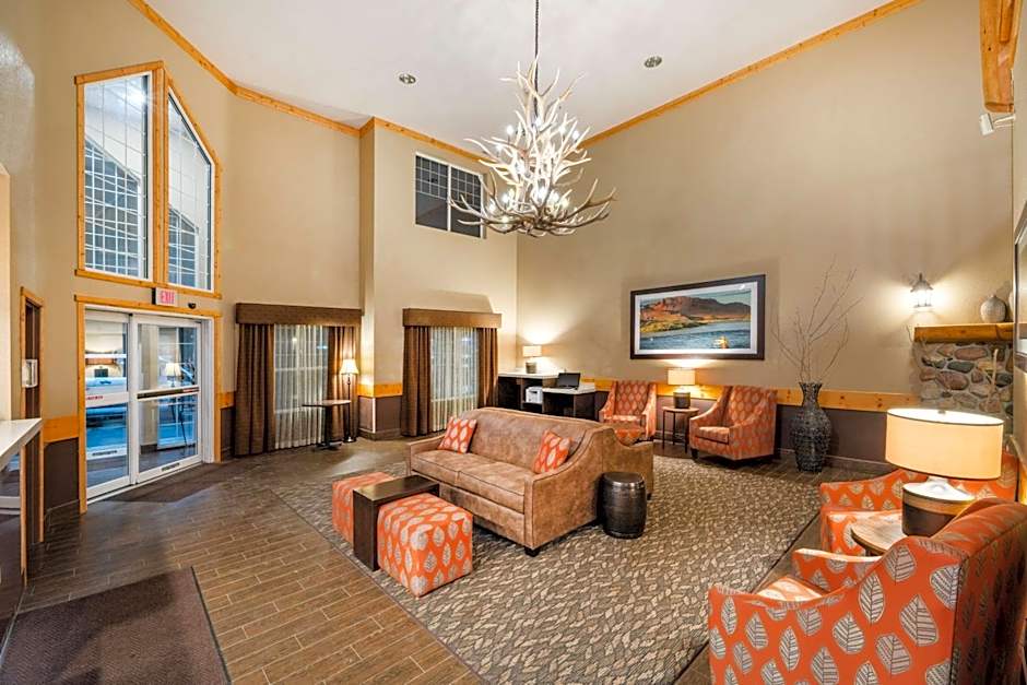 Best Western Plus Riverfront Hotel and Suites